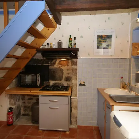 Quaint Holiday In With Garden Holiday home