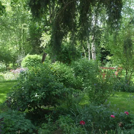Quaint Holiday In With Garden Pionsat