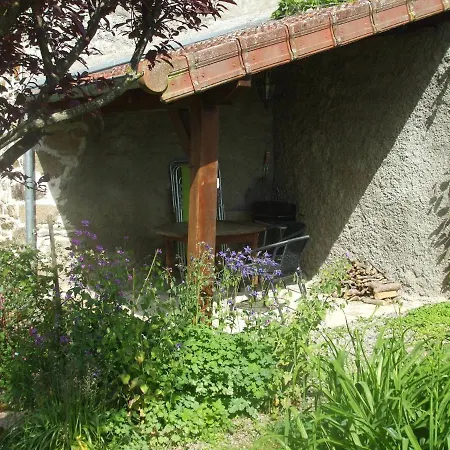 Quaint Holiday In With Garden Pionsat