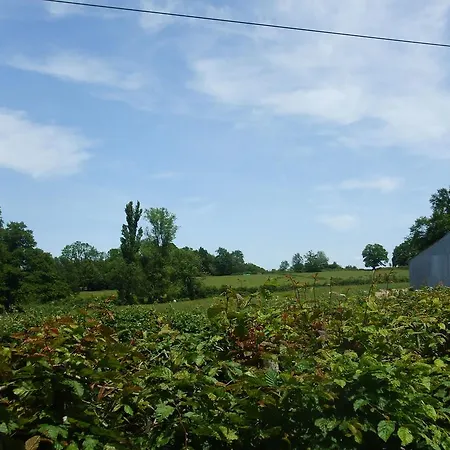 Quaint Holiday In With Garden * Pionsat